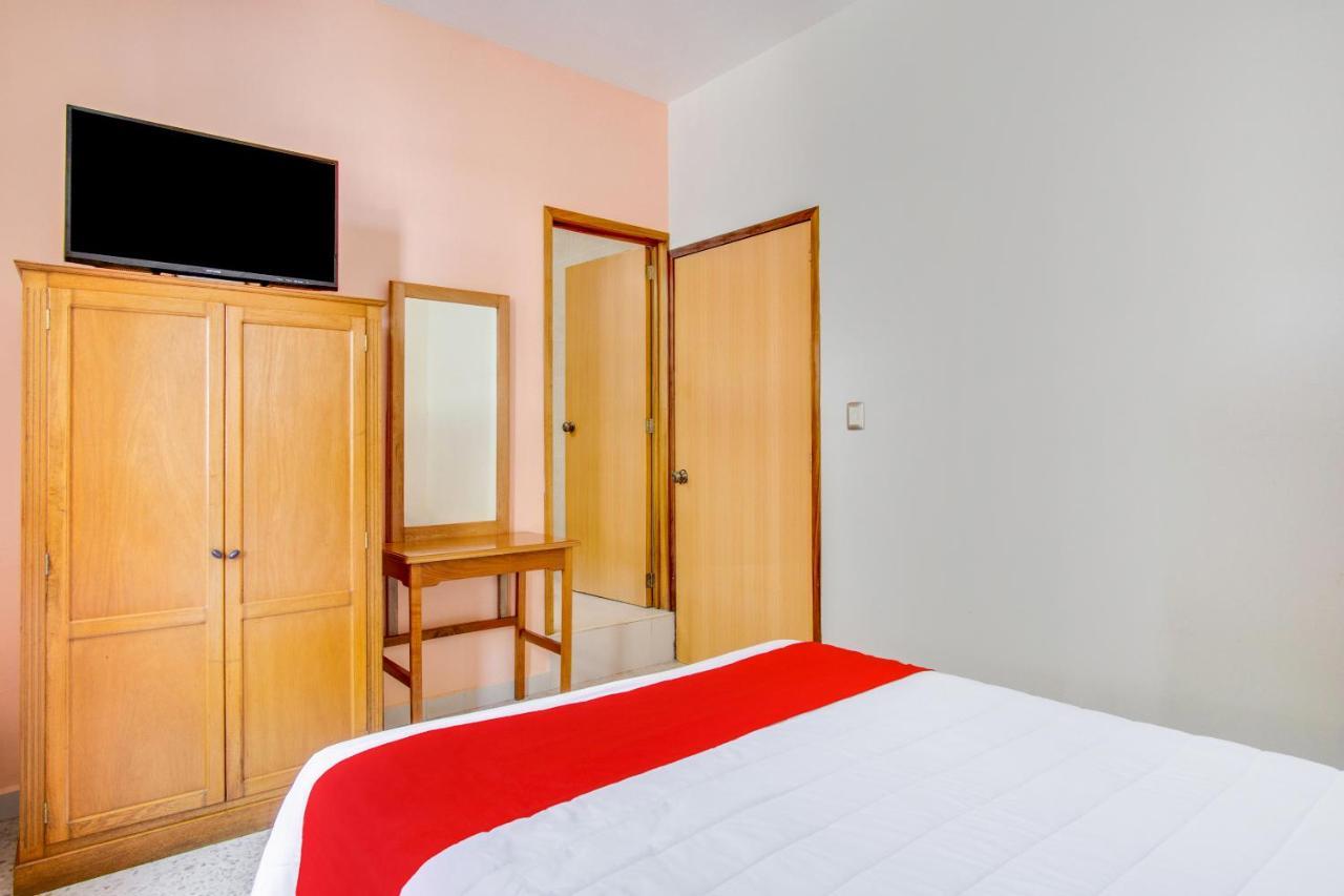 Hotel La Estancia Colima Dış mekan fotoğraf