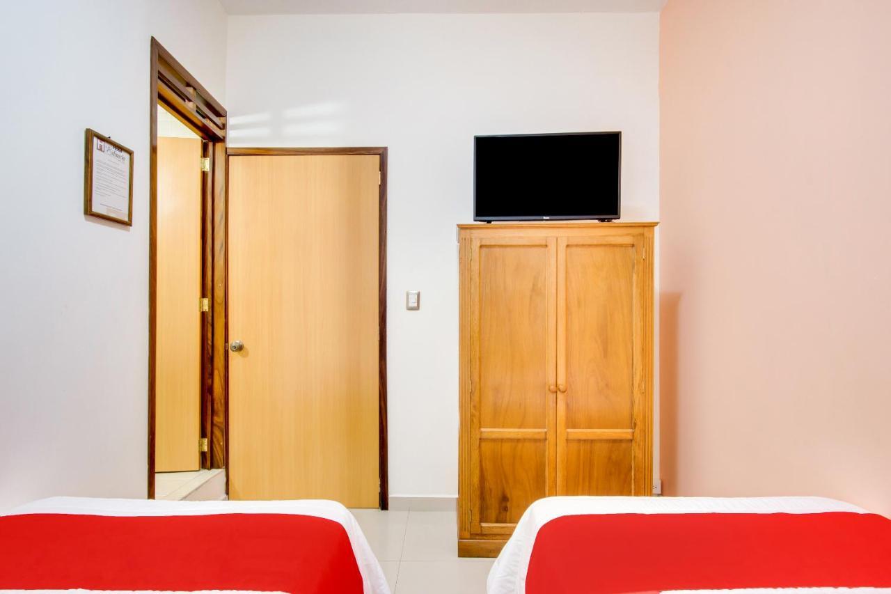 Hotel La Estancia Colima Dış mekan fotoğraf